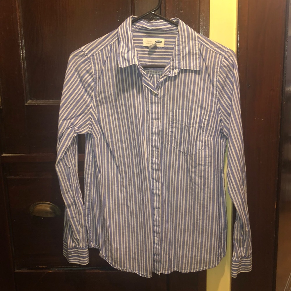 Old Navy button down shirt